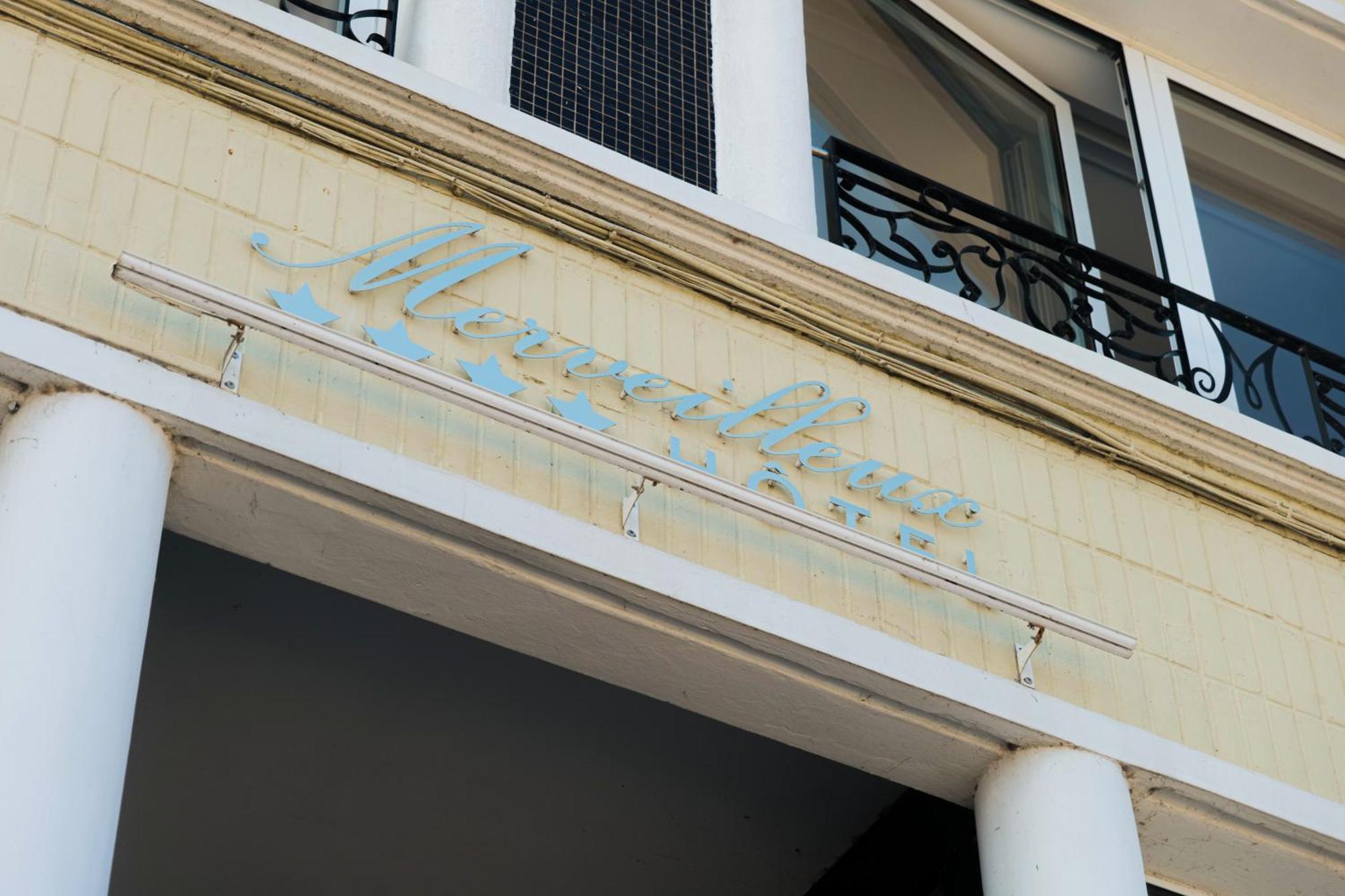 Hotel Merveilleux Cote Mer Dunkirk Exteriör bild
