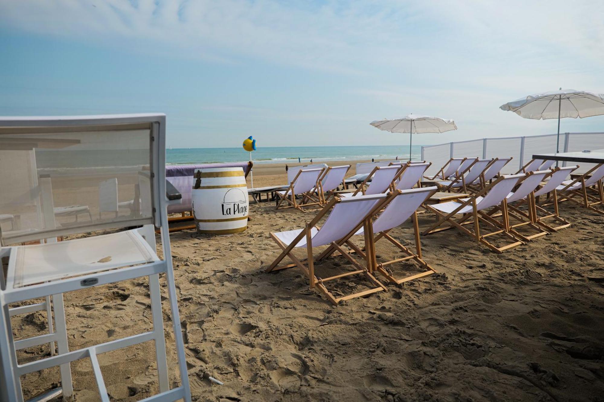 Hotel Merveilleux Cote Mer Dunkirk Exteriör bild