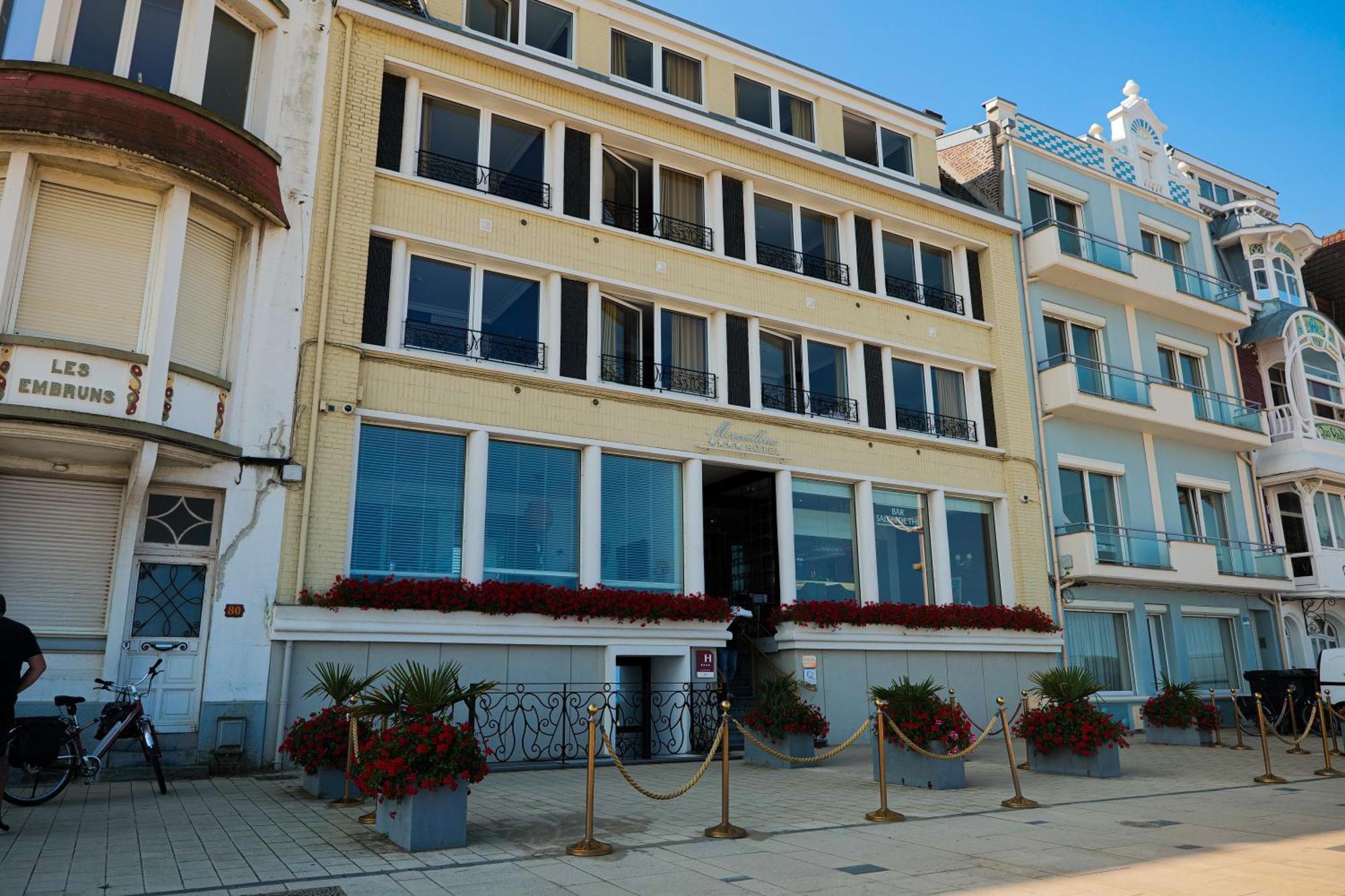 Hotel Merveilleux Cote Mer Dunkirk Exteriör bild