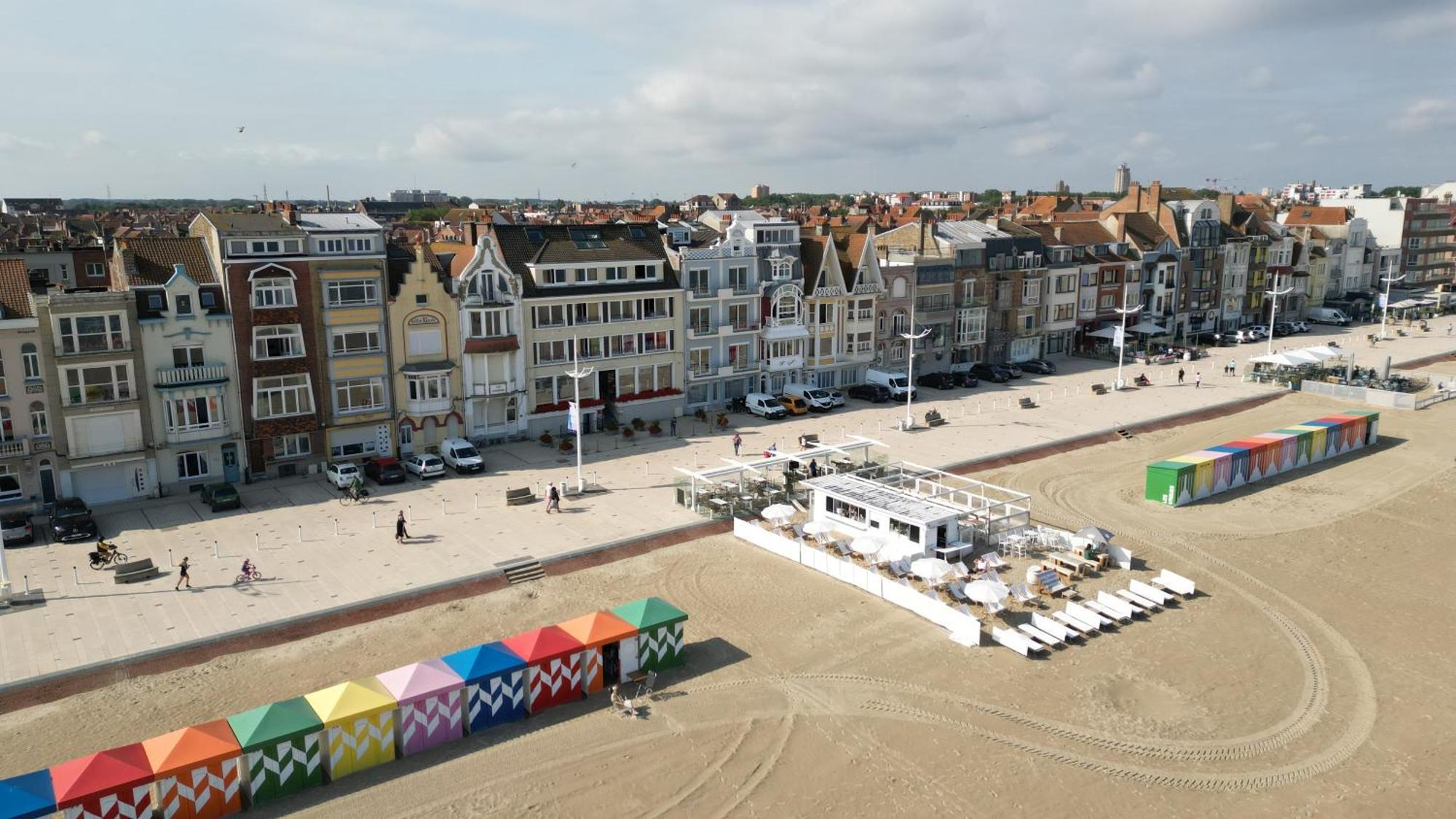 Hotel Merveilleux Cote Mer Dunkirk Exteriör bild